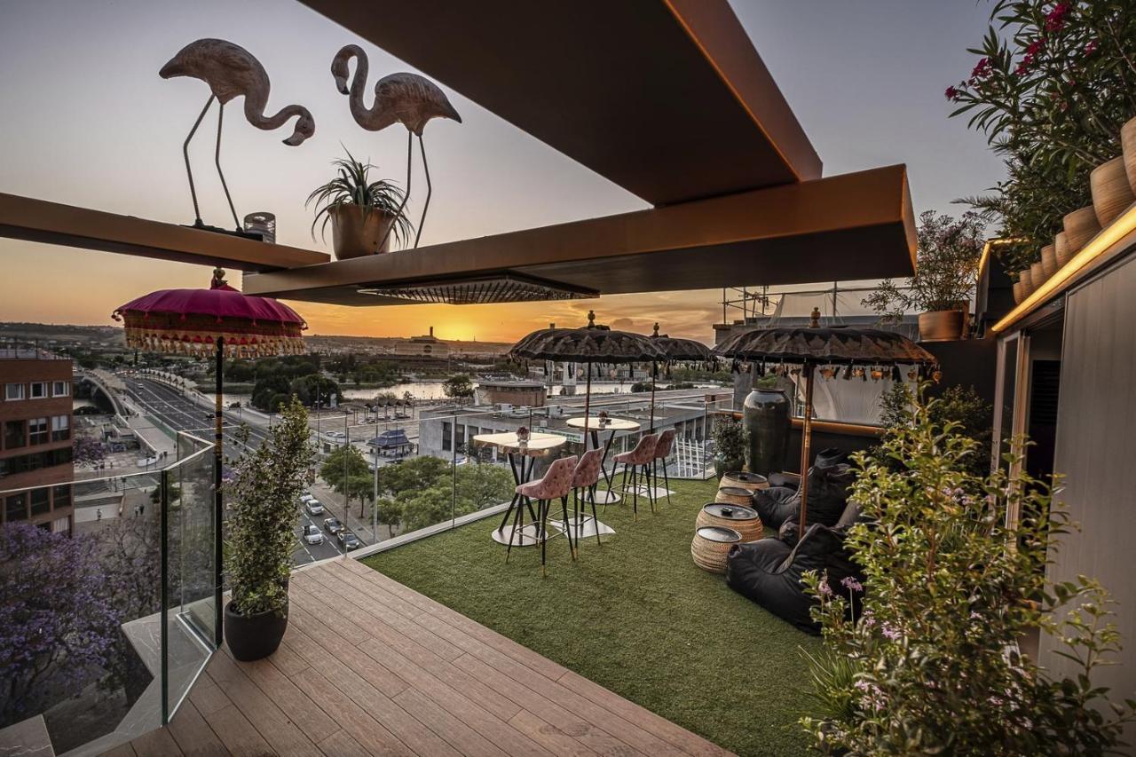 On Suites Sevilla Apartments Designed For Adults Exterior foto